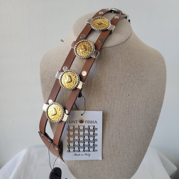 Punt Fibbia Brown Genuine Leather Concho Belt w/Gold-tone Heart Medallions (Size